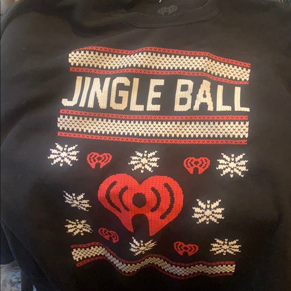 2015 Jingle Ball crew neck hoodie